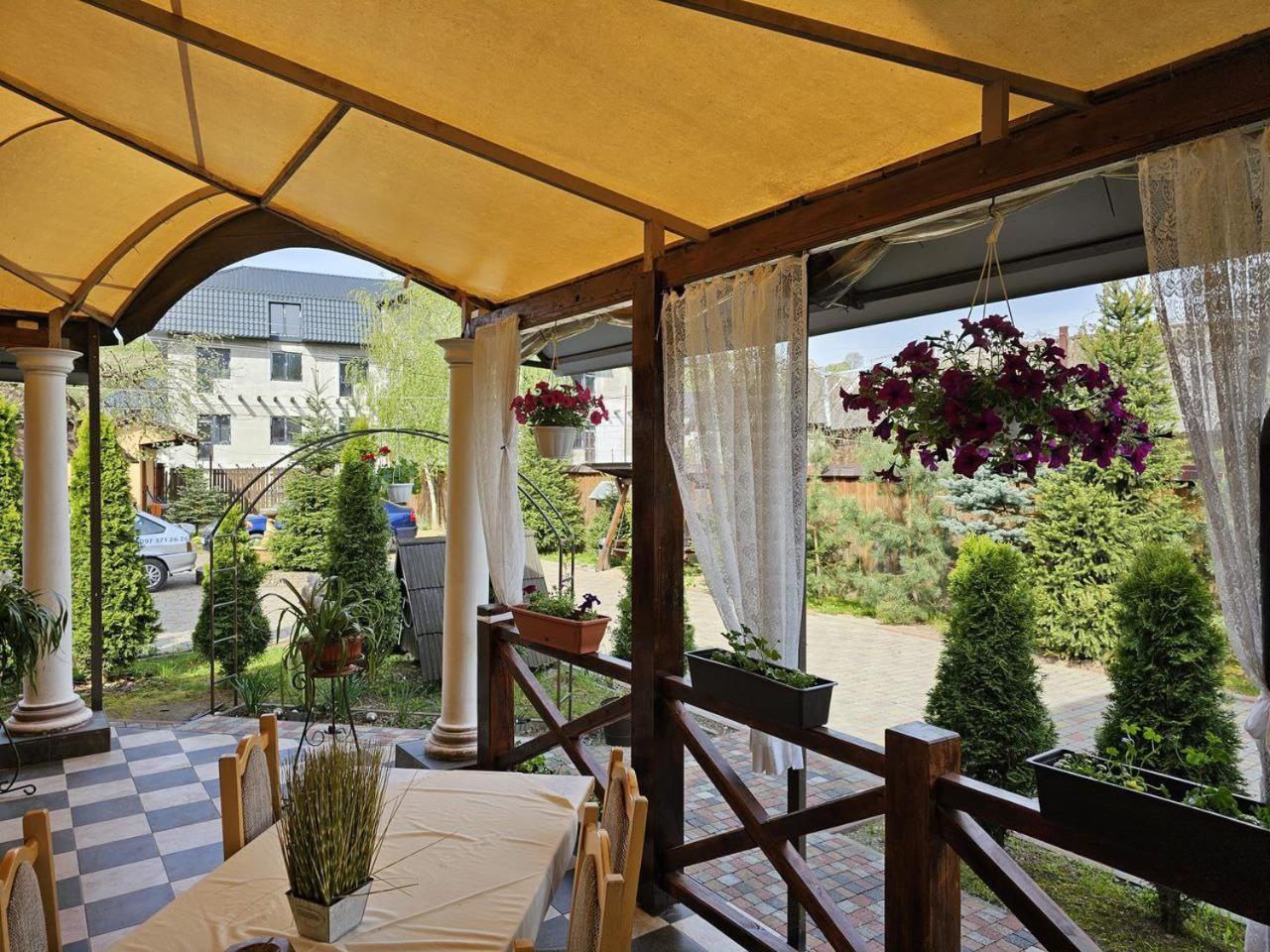Minihotel Zolotoe Runo Ploskoye ภายนอก รูปภาพ