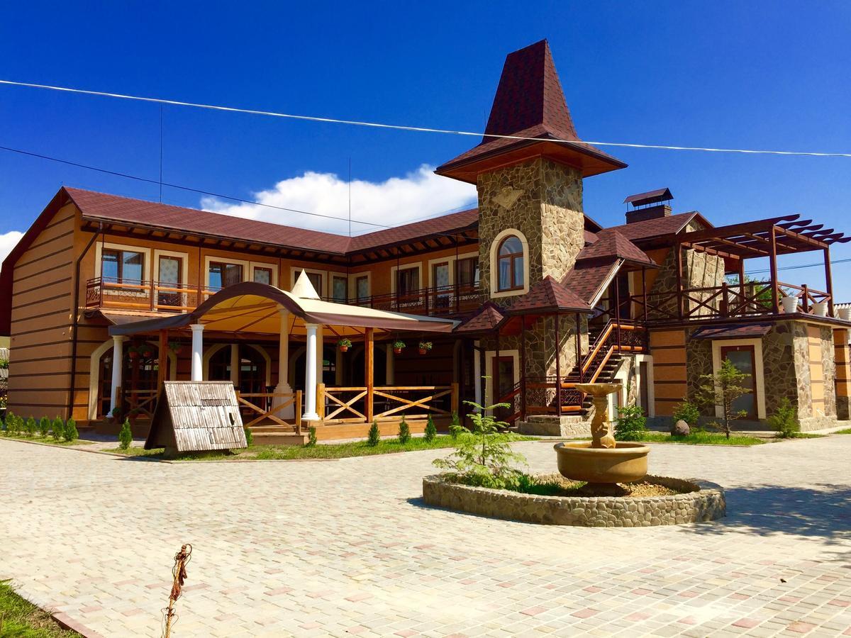 Minihotel Zolotoe Runo Ploskoye ภายนอก รูปภาพ