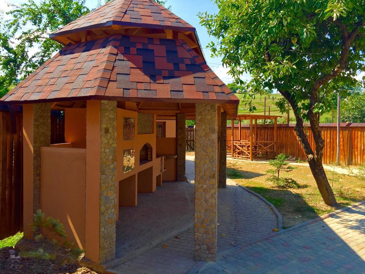 Minihotel Zolotoe Runo Ploskoye ภายนอก รูปภาพ