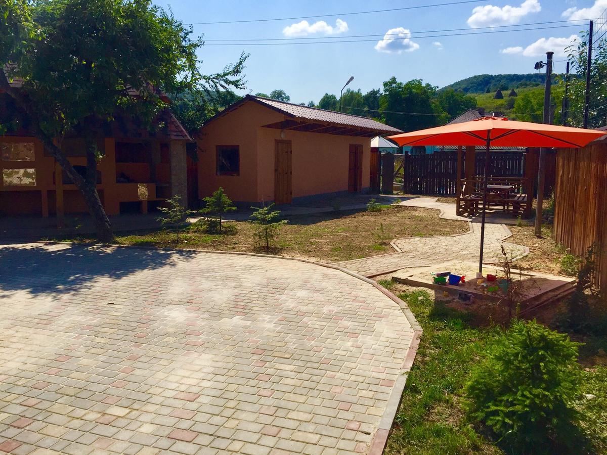 Minihotel Zolotoe Runo Ploskoye ภายนอก รูปภาพ