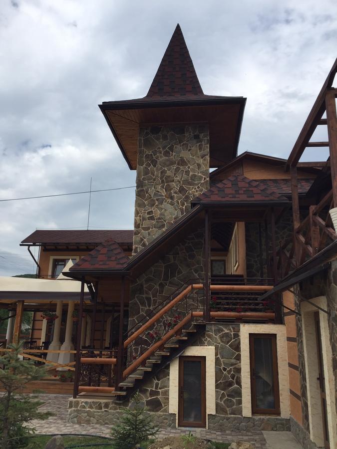 Minihotel Zolotoe Runo Ploskoye ภายนอก รูปภาพ