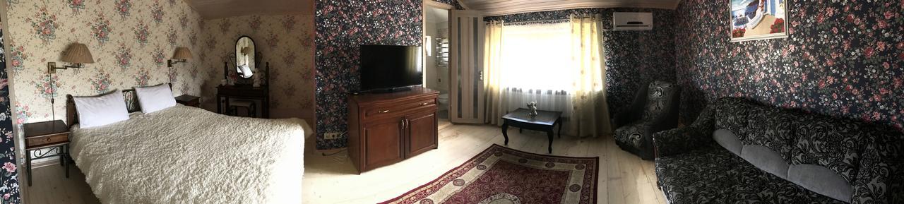 Minihotel Zolotoe Runo Ploskoye ภายนอก รูปภาพ